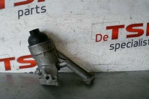 Gebrauchte Ölfiltergehäuse Audi Q7 Preis € 70,00 Mit Mehrwertsteuer angeboten von TSI-Parts