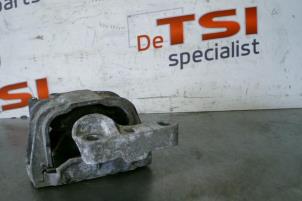 Usados Soporte de motor Volkswagen CC Precio € 40,00 IVA incluido ofrecido por TSI-Parts