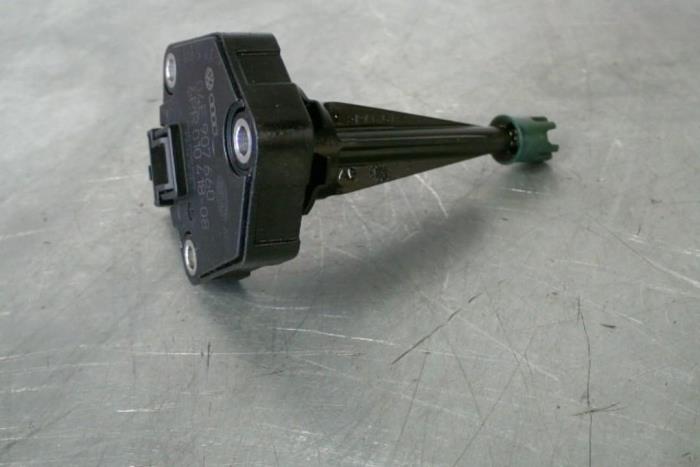 Begagnade Oljenivåsensor Volkswagen Golf Pris € 29,00 Marginaltabell erbjuds av TSI-Parts / Allmotorparts B.V.