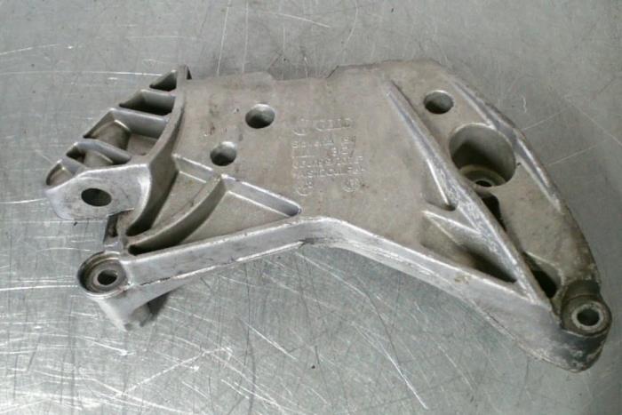 Used Engine mount Audi Q3 Price € 9,50 Margin scheme offered by TSI-Parts / Allmotorparts B.V.