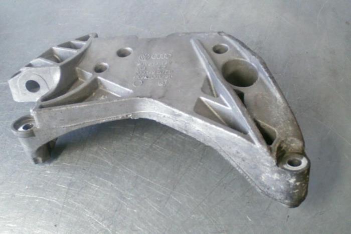Used Engine mount Audi Q3 Price € 9,50 Margin scheme offered by TSI-Parts / Allmotorparts B.V.