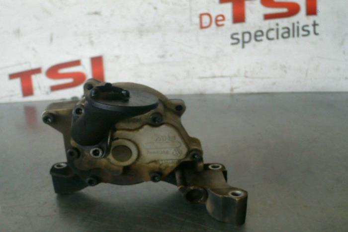 Gebrauchte Ölpumpe Volkswagen Golf Preis € 54,00 Margenregelung angeboten von TSI-Parts / Allmotorparts B.V.