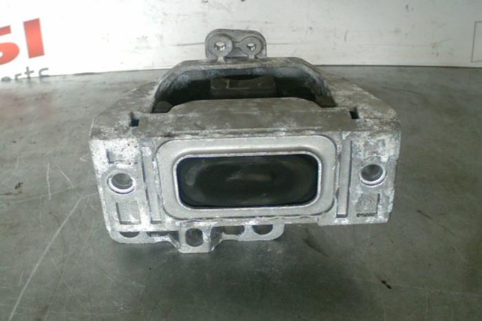 Used Engine mount Seat Leon Price € 25,00 Margin scheme offered by TSI-Parts / Allmotorparts B.V.