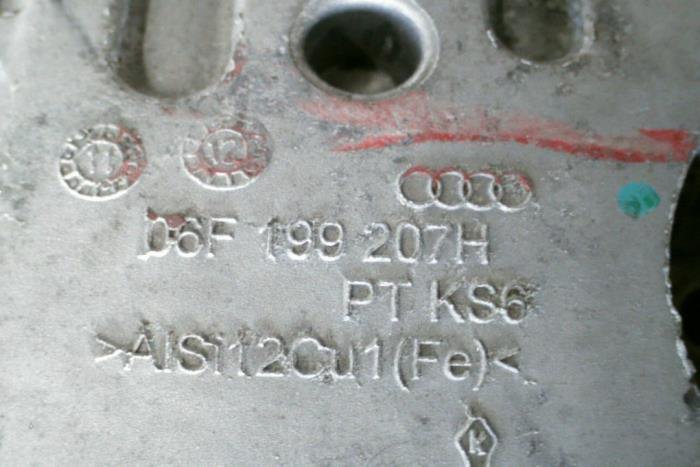 Engine mount from a Seat Altea 2004