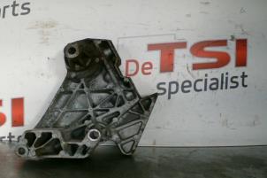 Engine mount from a Seat Altea 2004