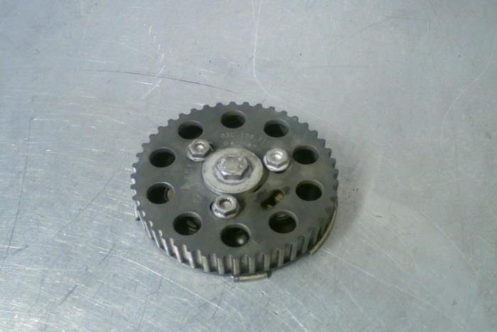 Camshaft sprocket from a Seat Ibiza 2012