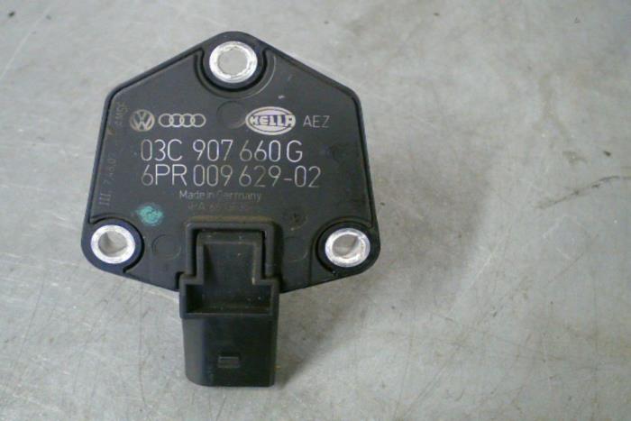 Oil level sensor from a Seat Leon 2015