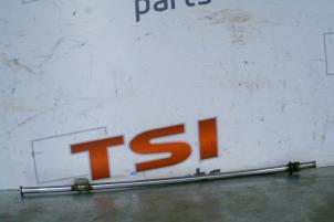 Gebrauchte Ölmessstab Audi A6 Preis € 15,00 Mit Mehrwertsteuer angeboten von TSI-Parts
