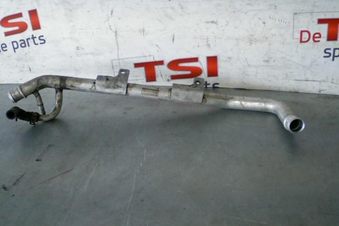 Begagnade Vattenrör Audi Q7 (4LB) 4.2 FSI V8 32V Pris € 33,00 Marginaltabell erbjuds av TSI-Parts / Allmotorparts B.V.