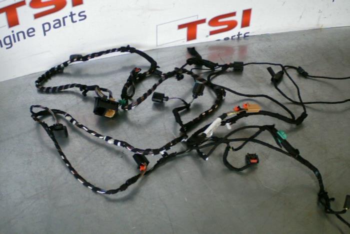 Begagnade Kablage Volkswagen Golf Pris € 41,00 Marginaltabell erbjuds av TSI-Parts / Allmotorparts B.V.