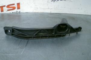 Used Headlight frame, right Volkswagen Jetta Price € 9,99 Inclusive VAT offered by TSI-Parts