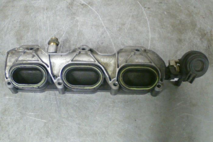 Used Intake manifold Audi S4 Price € 83,00 Margin scheme offered by TSI-Parts / Allmotorparts B.V.