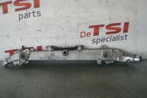 Gebrauchte Wasserrohr Audi RS4 Preis € 75,00 Mit Mehrwertsteuer angeboten von TSI-Parts
