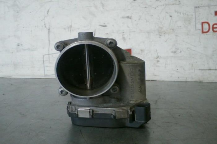 Usagé Boitier papillon Audi A4 Prix € 41,00 Règlement à la marge proposé par TSI-Parts / Allmotorparts B.V.