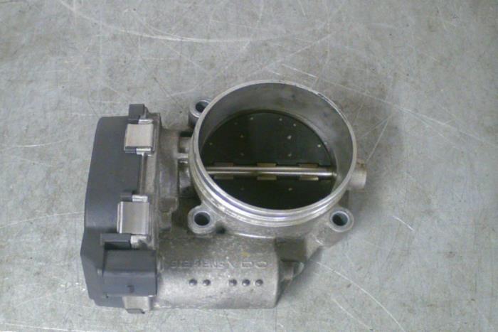 Usagé Boitier papillon Audi A4 Prix € 41,00 Règlement à la marge proposé par TSI-Parts / Allmotorparts B.V.