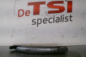 Used Front door handle 4-door, right Seat Altea Price € 15,00 Inclusive VAT offered by TSI-Parts