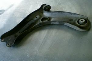 Used Front upper wishbone, right Volkswagen Polo Price € 30,00 Inclusive VAT offered by TSI-Parts