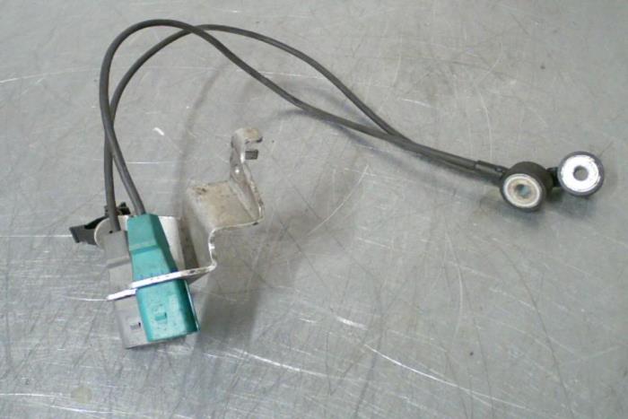 Gebrauchte Klopfsensor Volkswagen Golf Preis € 17,00 Margenregelung angeboten von TSI-Parts / Allmotorparts B.V.