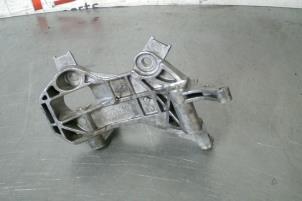 Used Alternator lower bracket Audi Q7 Price € 35,01 Inclusive VAT offered by TSI-Parts