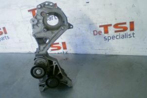 Used Alternator upper bracket Audi Q5 Price € 60,00 Inclusive VAT offered by TSI-Parts