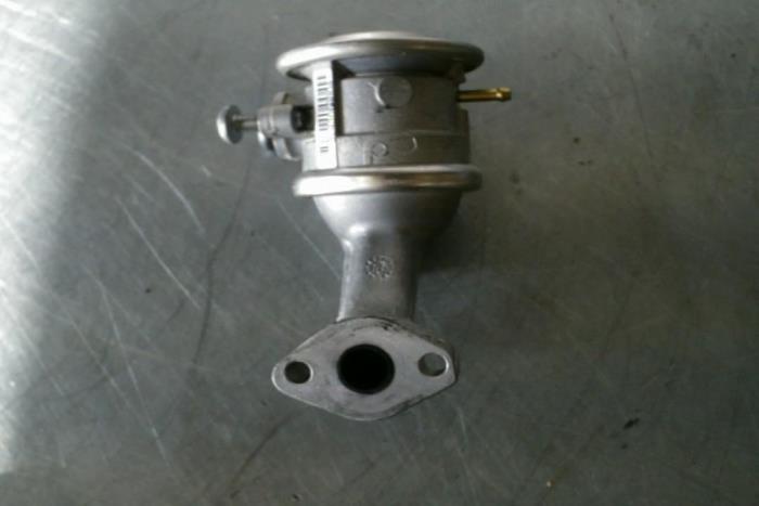 Gebrauchte AGR Ventil Audi A6 Preis € 33,00 Margenregelung angeboten von TSI-Parts / Allmotorparts B.V.