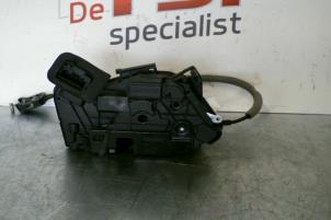 Używane Plyta drzwi lewych wersja 2-drzwiowa Volkswagen Polo Cena € 50,00 Z VAT oferowane przez TSI-Parts