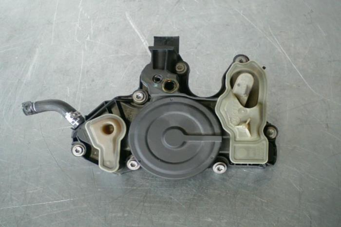 Usagé Ventilation carter Volkswagen Golf Prix € 33,00 Règlement à la marge proposé par TSI-Parts / Allmotorparts B.V.
