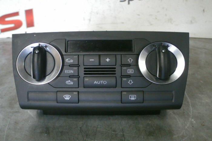 Air conditioning control panel from a Audi A3 2007