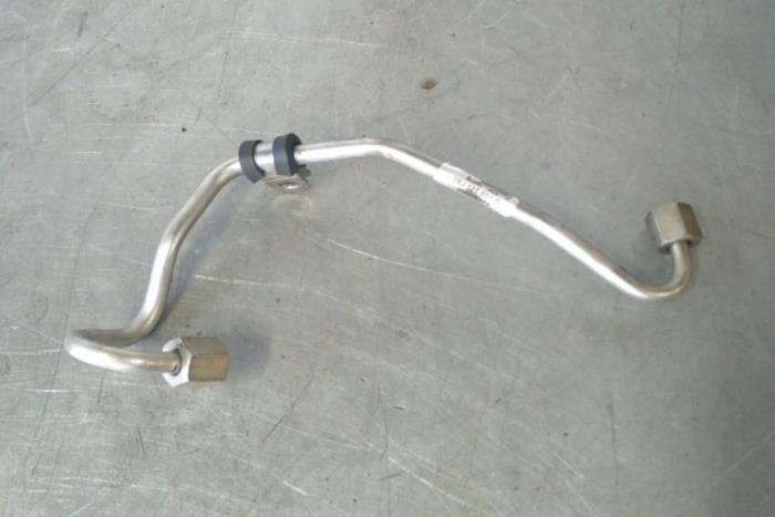 Usagé Conduit de carburant Audi A4 Prix € 12,00 Règlement à la marge proposé par TSI-Parts / Allmotorparts B.V.