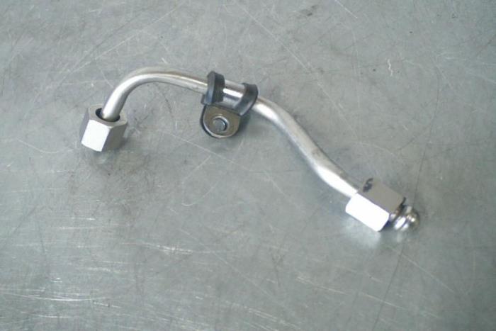 Usagé Conduit de carburant Volkswagen Golf Prix € 17,00 Règlement à la marge proposé par TSI-Parts / Allmotorparts B.V.