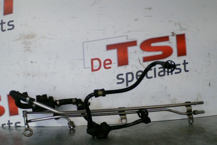 Gebrauchte Kraftstoffleitung Audi TT Preis € 33,00 Margenregelung angeboten von TSI-Parts / Allmotorparts B.V.