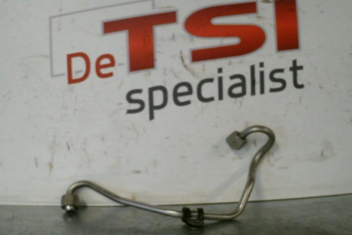 Usagé Conduit de carburant Volkswagen Golf Prix € 21,00 Règlement à la marge proposé par TSI-Parts / Allmotorparts B.V.