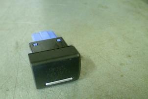Used Airbag switch Audi A3 Price € 9,99 Inclusive VAT offered by TSI-Parts