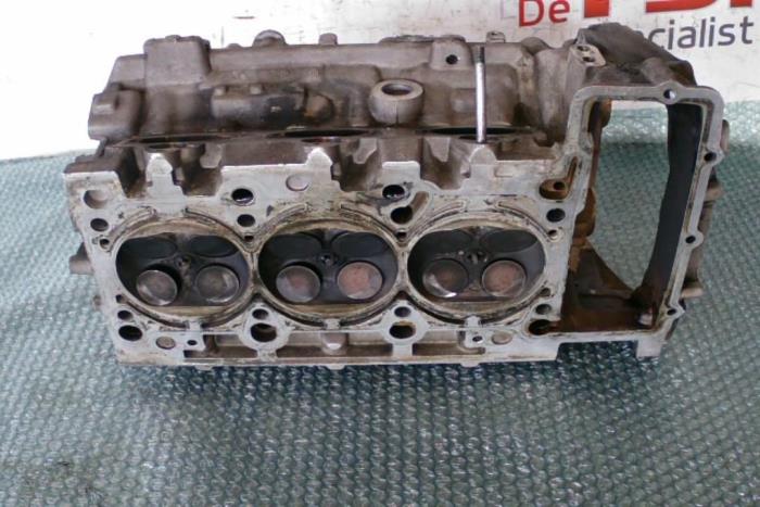 Begagnade Topplock Audi A6 (C6) 3.2 V6 24V FSI Quattro Pris på förfrågan erbjuds av TSI-Parts / Allmotorparts B.V.