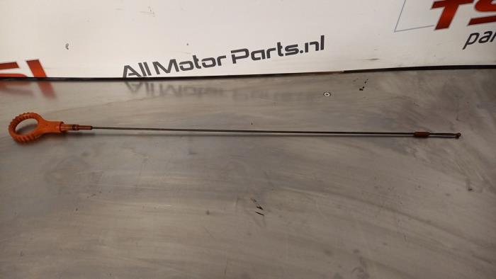 Gebrauchte Ölmessstab Volkswagen Golf VI (5K1) 1.4 TSI 122 16V Preis € 8,00 Margenregelung angeboten von TSI-Parts / Allmotorparts B.V.