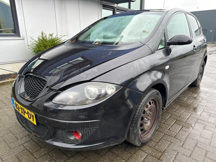 Używane Szyberdach Seat Altea (5P1) 1.8 TFSI 16V Cena € 103,00 Procedura marży oferowane przez TSI-Parts / Allmotorparts B.V.