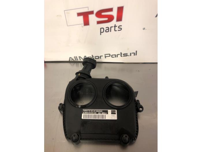Usagé Couvercle de distribution Volkswagen Tiguan Allspace (BW2) 2.0 TSI 16V BlueMotion Technology 4Motion Prix € 17,00 Règlement à la marge proposé par TSI-Parts / Allmotorparts B.V.