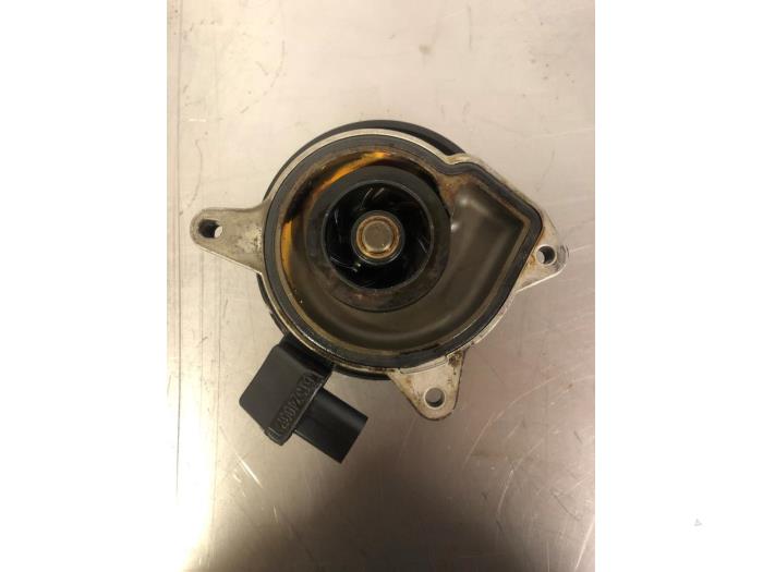 Pompe à eau d'un Volkswagen Golf V (1K1) 1.4 TSI 140 16V 2008