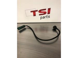 Begagnade Knackningssensor Volkswagen Golf VI (5K1) 2.0 GTI 16V Pris € 9,99 Inklusive moms erbjuds av TSI-Parts / Allmotorparts B.V.
