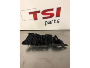 Used Front bumper bracket, right Seat Leon (1P1) 1.2 TSI Price € 7,50 Inclusive VAT offered by TSI-Parts