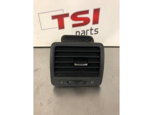 Used Dashboard vent Volkswagen Golf V (1K1) 2.0 TFSI GTI 16V Price € 17,50 Inclusive VAT offered by TSI-Parts