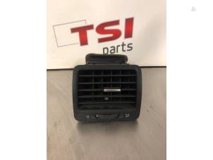 Used Dashboard vent Volkswagen Golf V (1K1) 1.4 TSI 122 16V Price € 17,50 Inclusive VAT offered by TSI-Parts