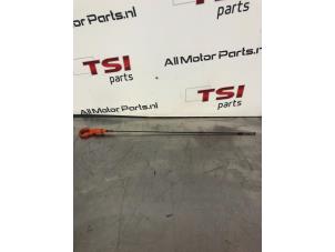 Used Oil dipstick Volkswagen Scirocco (137/13AD) 1.4 TSI 160 16V Price € 15,00 Inclusive VAT offered by TSI-Parts