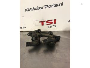Used Thermostat housing Volkswagen Scirocco (137/13AD) 1.4 TSI 160 16V Price € 35,01 Inclusive VAT offered by TSI-Parts