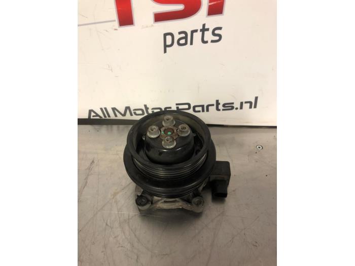 Używane Pompa wodna Volkswagen Golf VI (5K1) 1.4 TSI 160 16V Cena € 62,00 Procedura marży oferowane przez TSI-Parts / Allmotorparts B.V.
