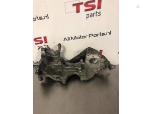 Usagé Support pompe diesel Volkswagen Transporter T5 2.0 BiTDI DRF 4Motion Prix € 50,00 Prix TTC proposé par TSI-Parts