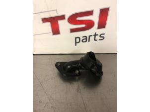 Usados Tubo de aspiración de aceite Audi A5 Cabrio (8F7) 2.0 TFSI 16V Precio € 15,00 IVA incluido ofrecido por TSI-Parts
