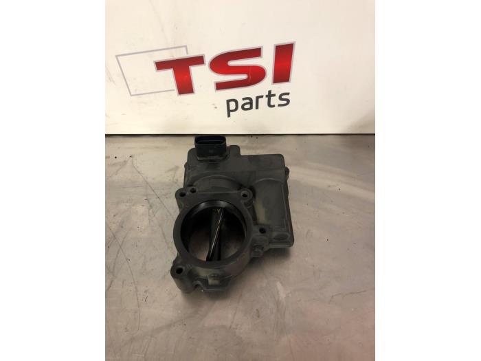 Throttle body from a Volkswagen Touran (1T1/T2) 1.4 16V TSI 140 2010