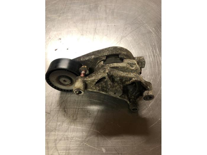 Usados Rodillo tensor correa múltiple Volkswagen Golf VI (5K1) 2.0 TSI R 16V 4Motion Precio € 12,50 Norma de margen ofrecido por TSI-Parts / Allmotorparts B.V.