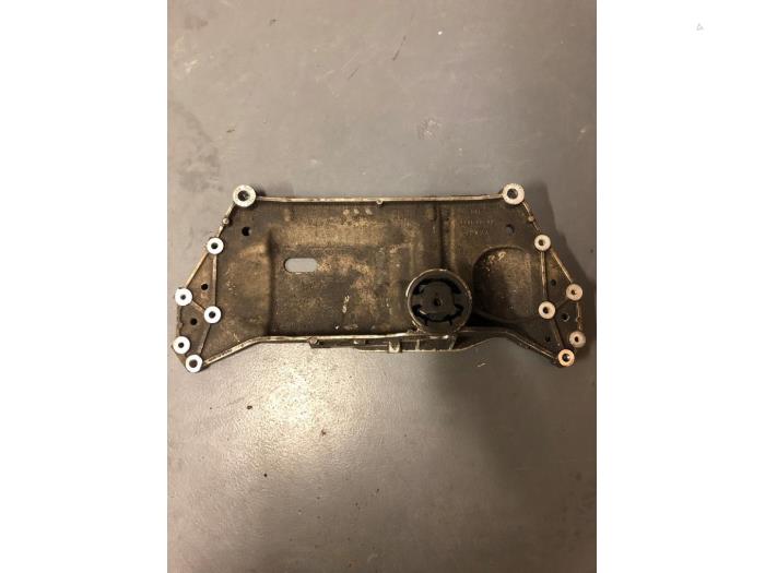 Usados Subchasis Volkswagen Golf V (1K1) 2.0 TFSI GTI 16V Precio € 25,00 Norma de margen ofrecido por TSI-Parts / Allmotorparts B.V.